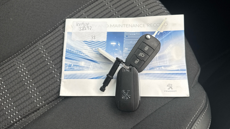 Peugeot 308 1.2 PureTech 130 Allure 5dr Petrol Hatchback